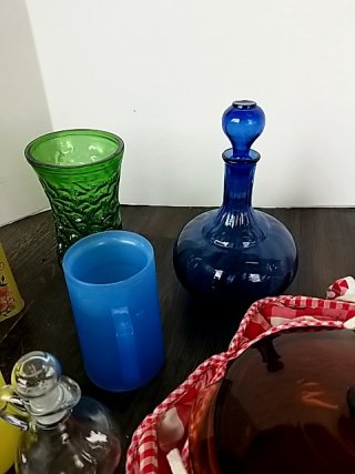 Item #157 — KITCHEN ware & Drink ware Lot photo 4 of 6