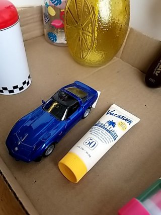 Item #146 — Kids' Toy & Personal Care Lot photo 3 of 4