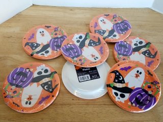 Item #288 — Halloween Paper Plates 8ct photo 1 of 2