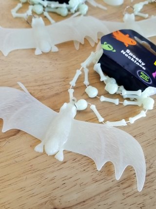 Item #311 — Glow-in-Dark Halloween Necklaces photo 3 of 4