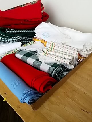 Item #153 — BOX of linens and other photo 2 of 3