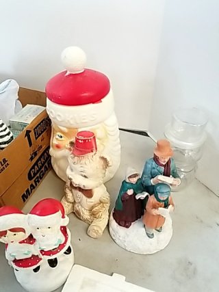Item #93 — HOLIDAY Figurines & Ornaments Lot photo 6 of 9