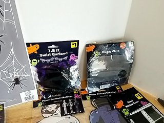 Item #420 — New Halloween Party Decoration Lot photo 5 of 6