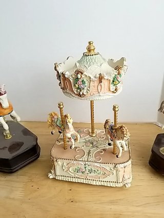 Item #105 — Vintage Carousel Music Boxes photo 3 of 5