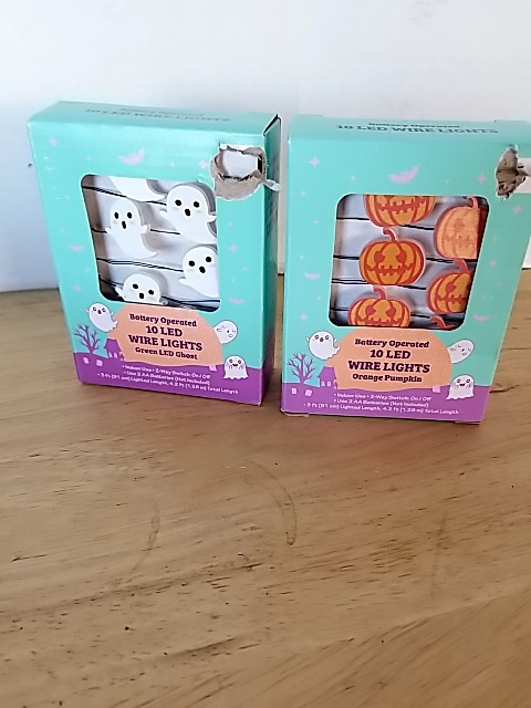 Item #339 — New Ghost & Pumpkin LED String Lights photo 1 of 3