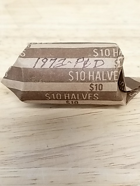 Item #135 — 1972-P and D $10 Kennedy Half Dollar Roll