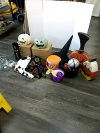 Item #450 — HALLOWEEN Decorations Lot