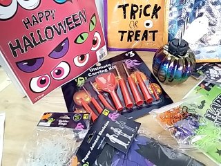Item #184 — New Halloween Decorations & Party Supplies photo 3 of 6