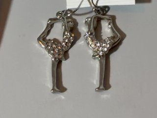 Item #106 — Rhinestone earrings, two pair photo 4 of 4