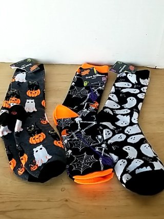 Item #388 — New Halloween Crew Socks 3-Pack Ladies 4-10 photo 1 of 2