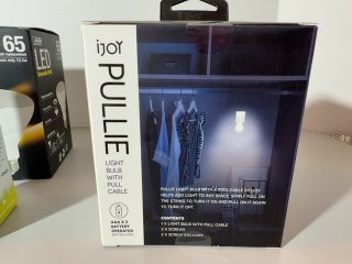Item #520 — LED Light Bulbs & Pull Light Set photo 4 of 4