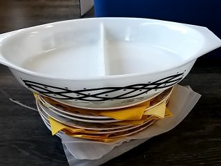 Item #285 — TOTE with pyrex divided dish, and other photo 4 of 7