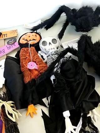 Item #286 — Halloween Decor Bundle photo 3 of 5