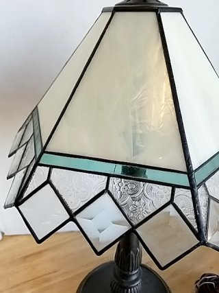 Item #25 — Vintage Tiffany-Style Table Lamp Plastic, 20 in photo 3 of 5