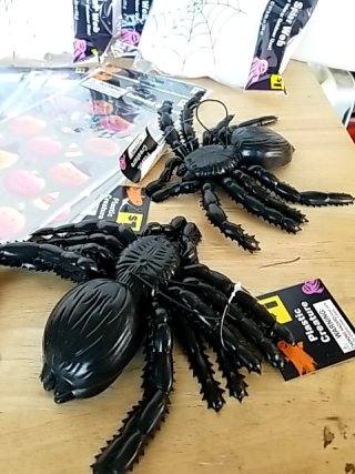 Item #297 — Halloween Decorations Lot photo 6 of 6