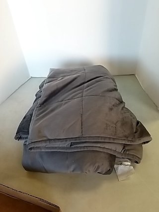 Item #265 — WEIGHTED blanket approx 12 lbs photo 1 of 2