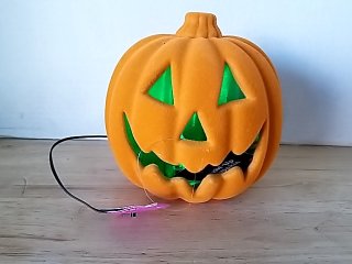 Item #134 — New Halloween Pumpkin Light 8 in