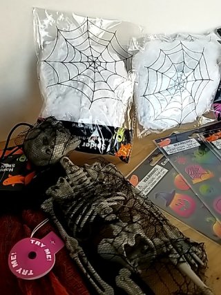 Item #297 — Halloween Decorations Lot photo 4 of 6