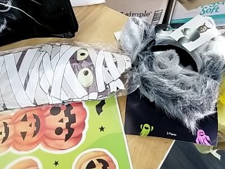 Item #184 — New Halloween Decorations & Party Supplies photo 6 of 6