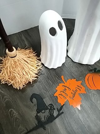 Item #353 — HALLOWEEN Ghost & Broom Display photo 4 of 5