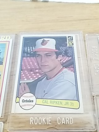 Item #181 — 3 Cal Ripken, Alex Rodriquez, 2 Lou Whitaker, rookie cards photo 5 of 7