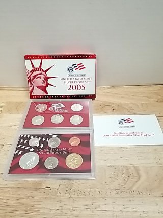 Item #36 — 2005 US Mint Silver Proof Set photo 1 of 5