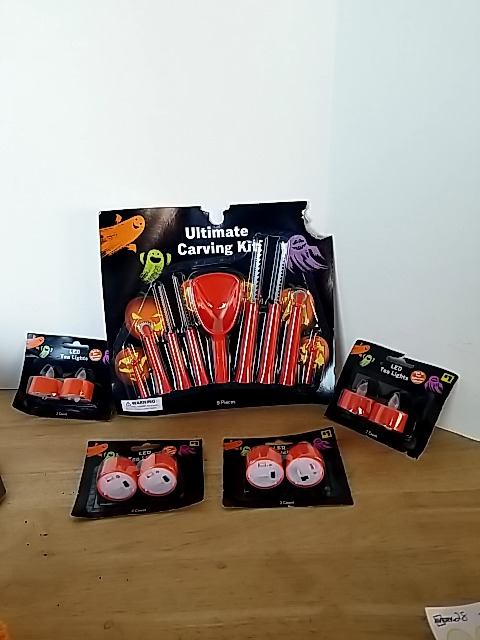 Item #185 — New Halloween Pumpkin Carving Kit photo 1 of 4