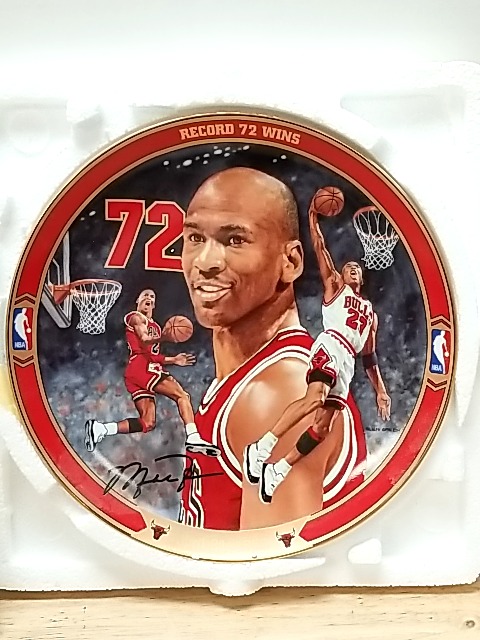 Item #151 — 1996 Michael Jordan 72 Wins Commemorative Plate COA, MIB photo 1 of 5