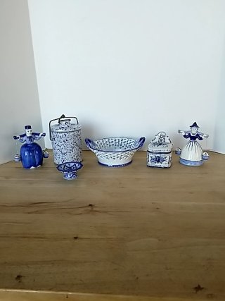Item #204 — Blue & White Ceramic Collection Good shape, tallest 6 inch photo 1 of 5