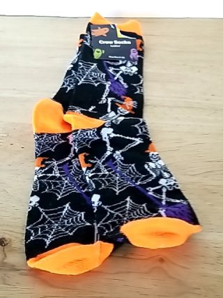 Item #285 — New Halloween Skeleton Crew Socks Ladies 4-10