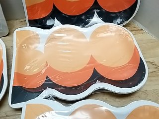 Item #71 — New Halloween Plates photo 2 of 3