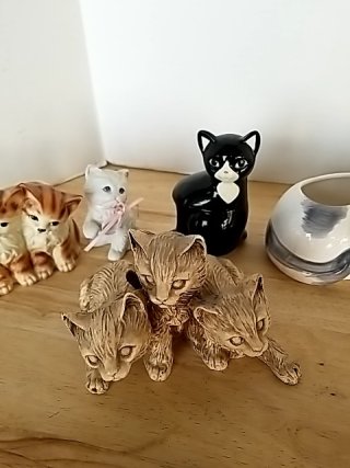 Item #409 — Cat Figurine Collection Some have chips photo 3 of 5