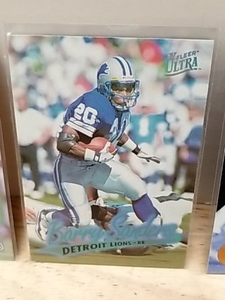 Item #92 — Barry Sanders Football Trading Cards photo 4 of 5