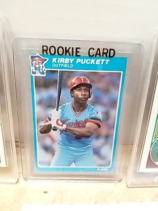Item #73 — Kirby Puckett & Tony Gwynn Rookie Cards photo 4 of 6
