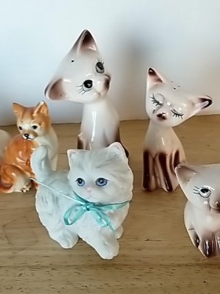 Item #269 — Vintage Ceramic Cat Figurines Some have chips photo 3 of 6
