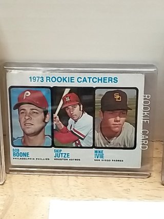 Item #3 — 1973-1991 Rookie Baseball Cards, Clemens, Martinez, Johnson, Boone photo 5 of 7