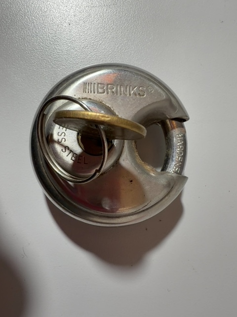 Item #517 — Brinks Hardened Steel Padlock photo 1 of 3