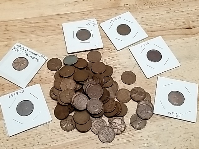 Item #31 — Lincoln Wheat Pennies, misc photo 1 of 6