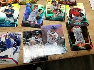 Item #86 — Baseball trading cards collection photo 9 of 11