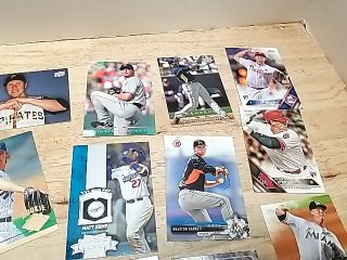 Item #85 — Baseball Card Collection photo 6 of 8