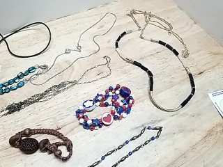 Item #73 — Assorted Costume Jewelry Collection photo 6 of 8