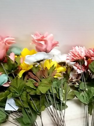 Item #141 — New Artificial Flower Bouquet photo 3 of 4