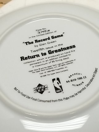 Item #25 — Michael Jordan Record Game Plate MIB, COA, 1996 photo 3 of 3