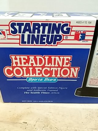 Item #14 — Ken Griffey Jr. Starting Lineup Figure photo 4 of 6