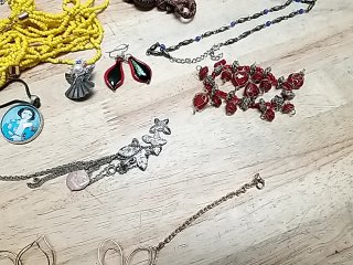 Item #73 — Assorted Costume Jewelry Collection photo 7 of 8